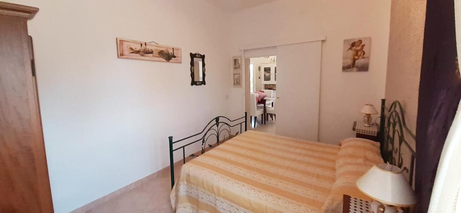 ポルト・チェザーレオ Casale Conte Dell'Annaヴィラ 部屋 写真
