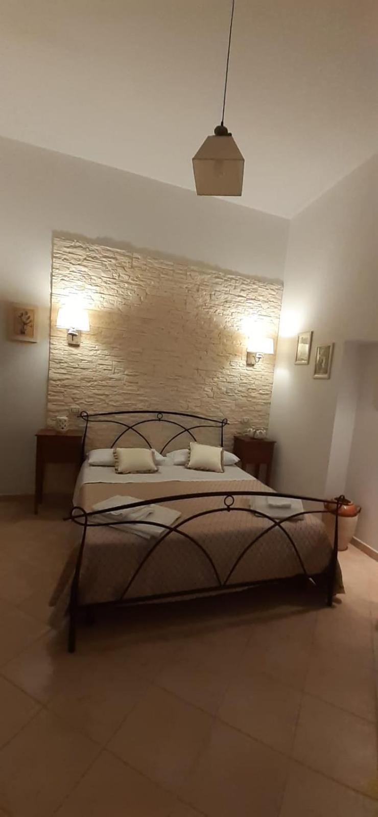 ポルト・チェザーレオ Casale Conte Dell'Annaヴィラ 部屋 写真